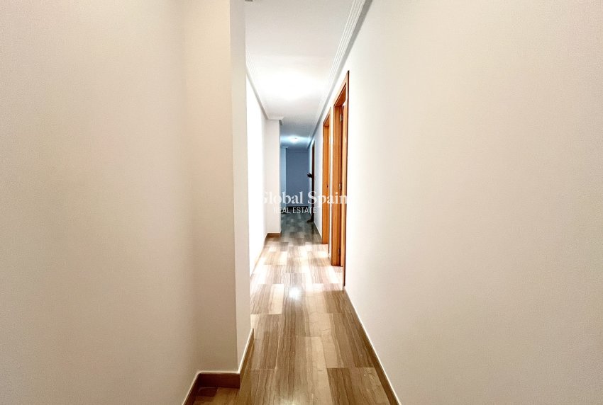 Revente - APPARTEMENT -
SANTA POLA - Costa Blanca