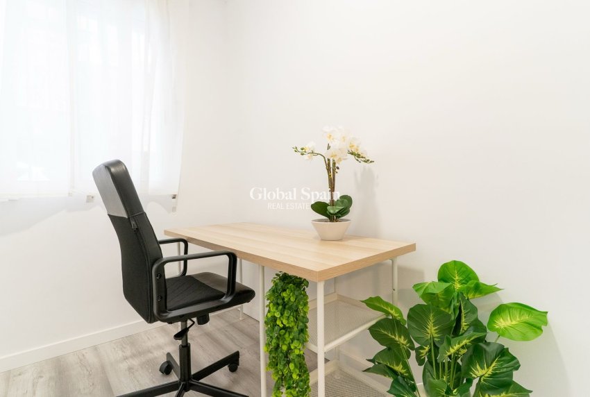 Revente - APPARTEMENT -
Santa Pola - GRAN ALACANT