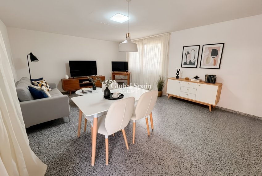 Revente - APPARTEMENT -
SANTA POLA - Gran Playa