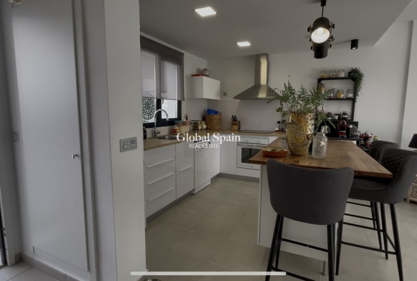 Revente - APPARTEMENT -
SANTIAGO DE LA RIBERA - Costa Calida