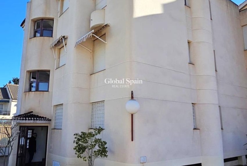 Revente - APPARTEMENT -
SANTIAGO DE LA RIBERA - Playa De Santiago De La Ribera