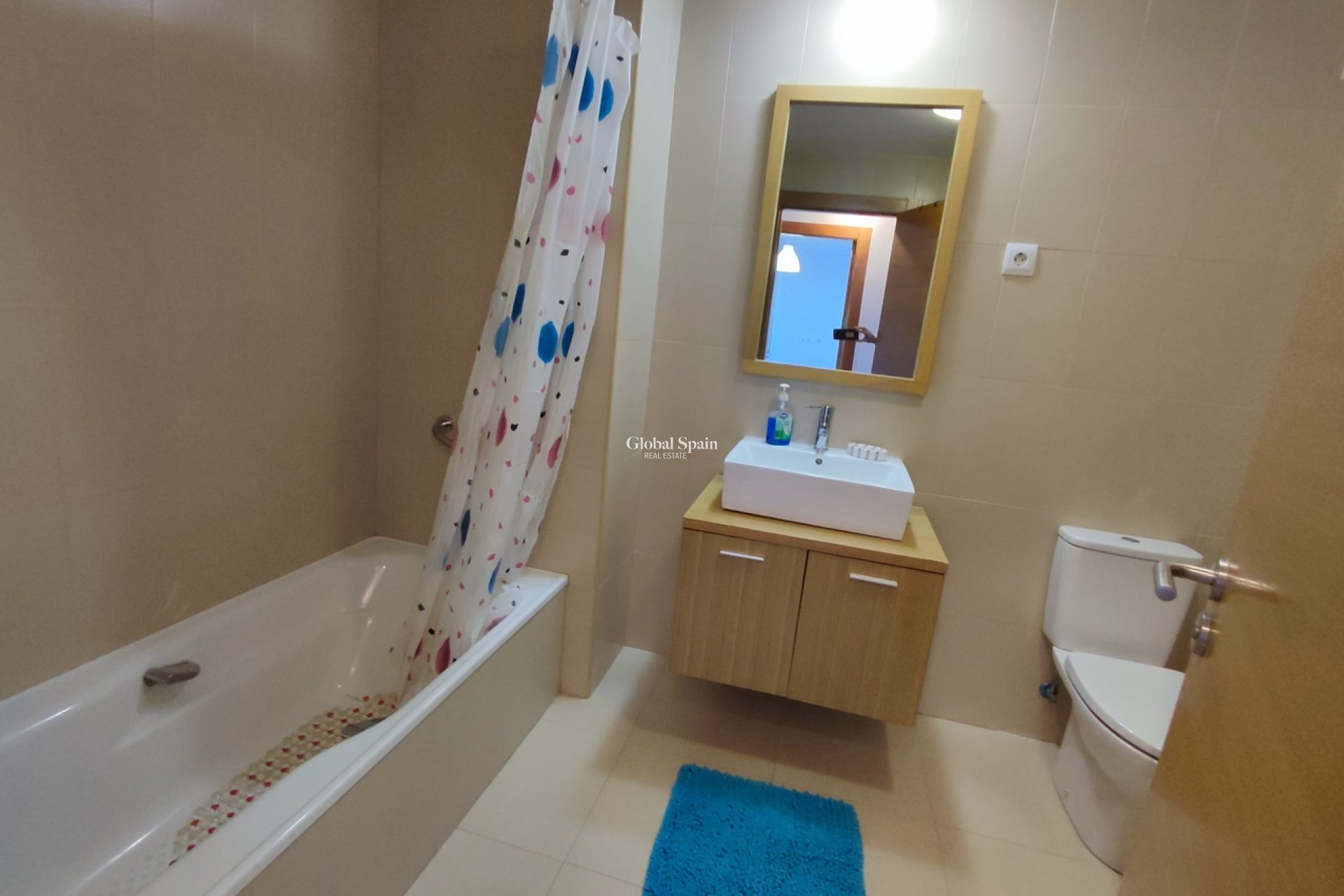 Revente - APPARTEMENT -
SUCINA - Inland