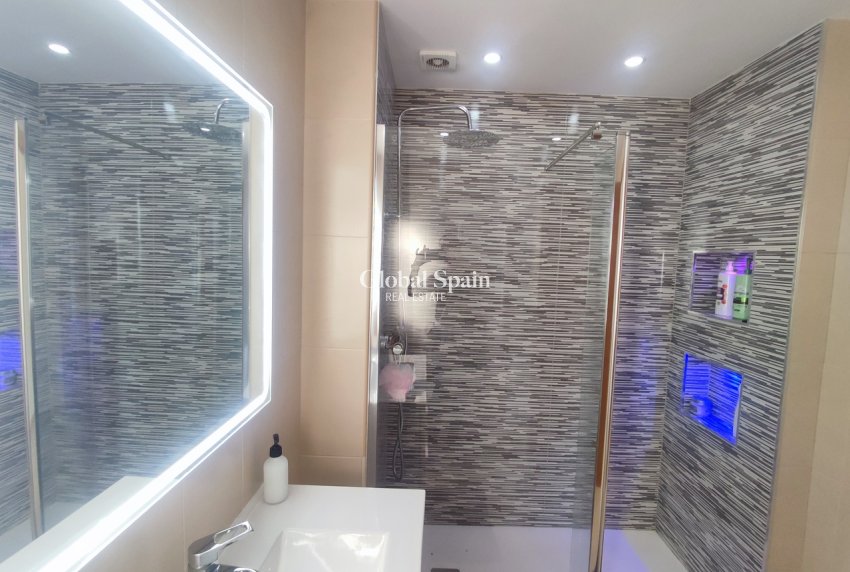 Revente - APPARTEMENT -
SUCINA - Inland