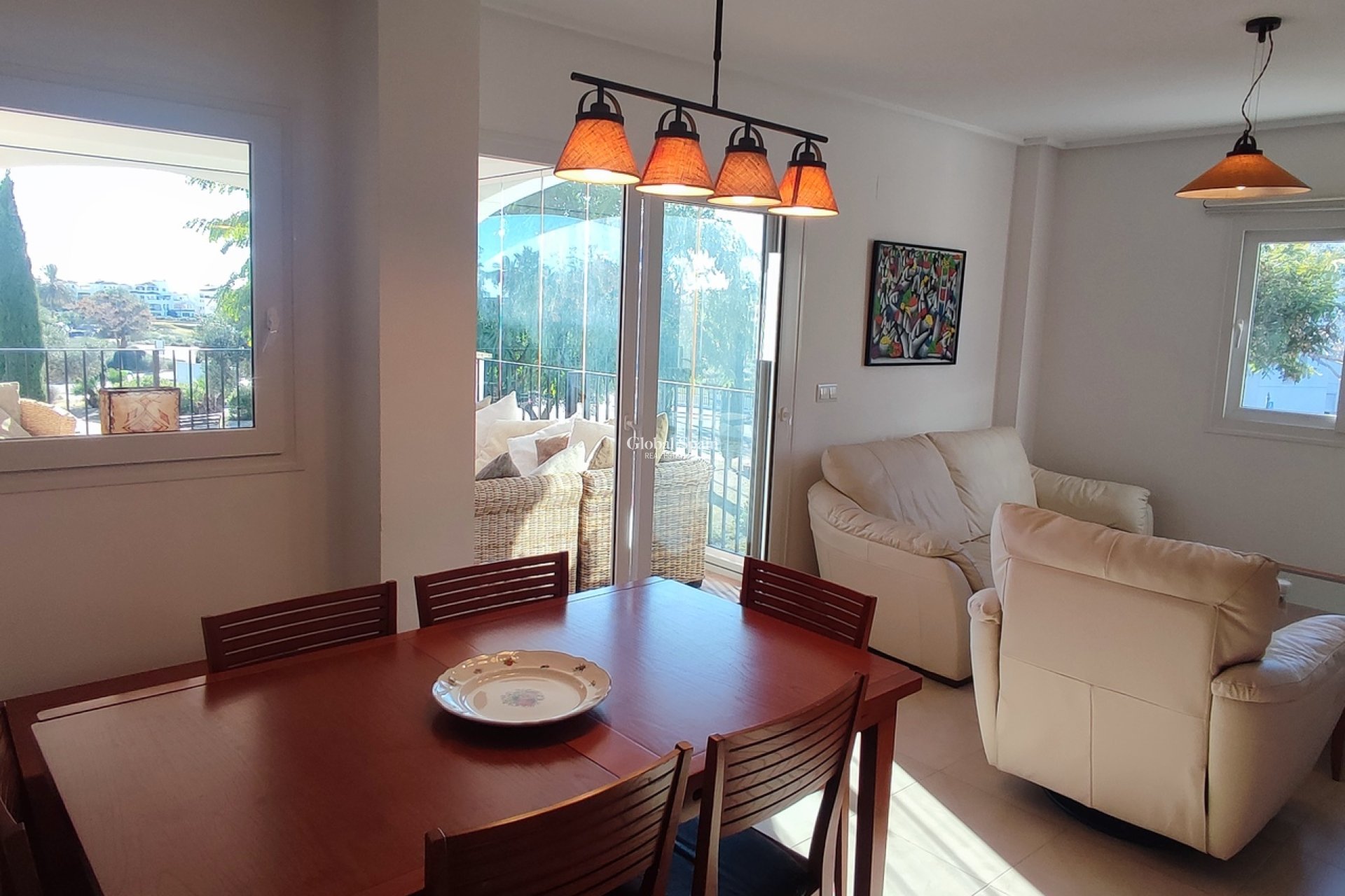 Revente - APPARTEMENT -
SUCINA - Inland