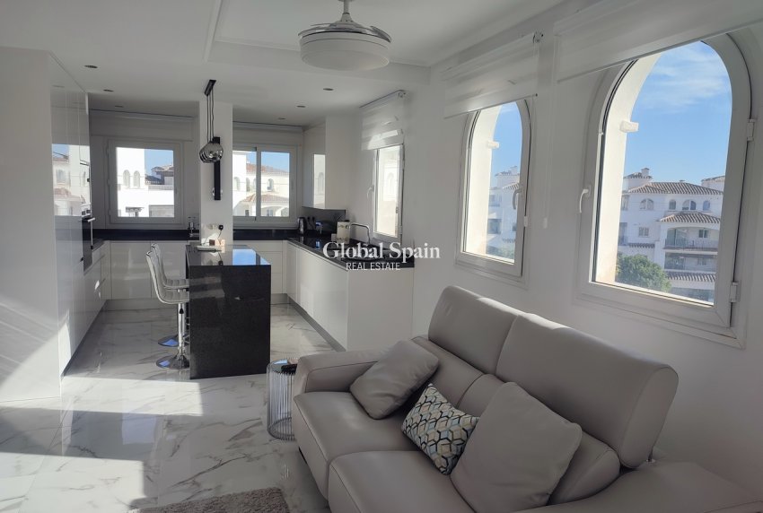 Revente - APPARTEMENT -
SUCINA - Inland