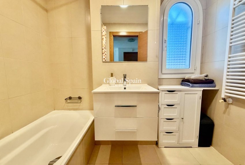 Revente - APPARTEMENT -
SUCINA - Inland