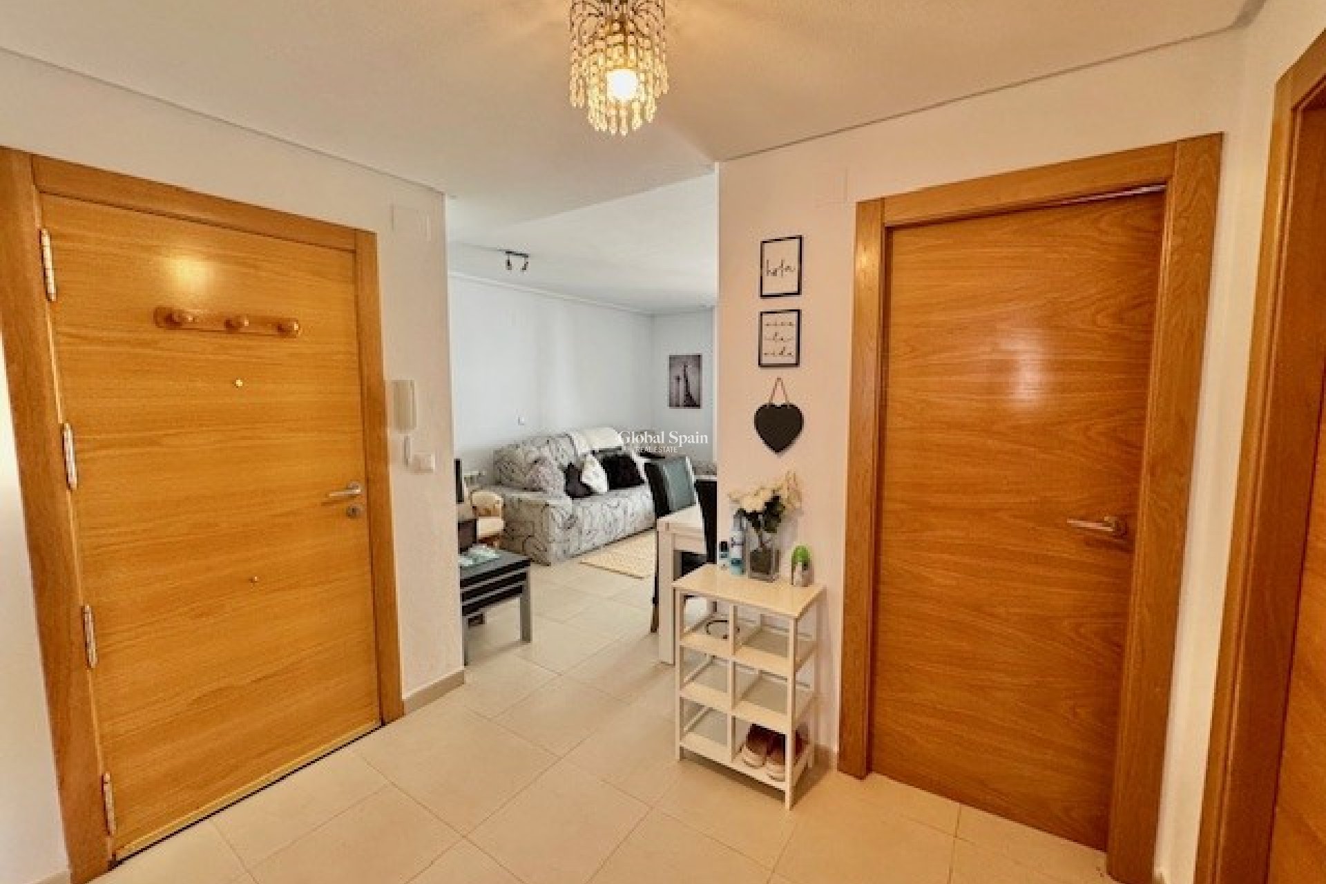 Revente - APPARTEMENT -
SUCINA - Inland