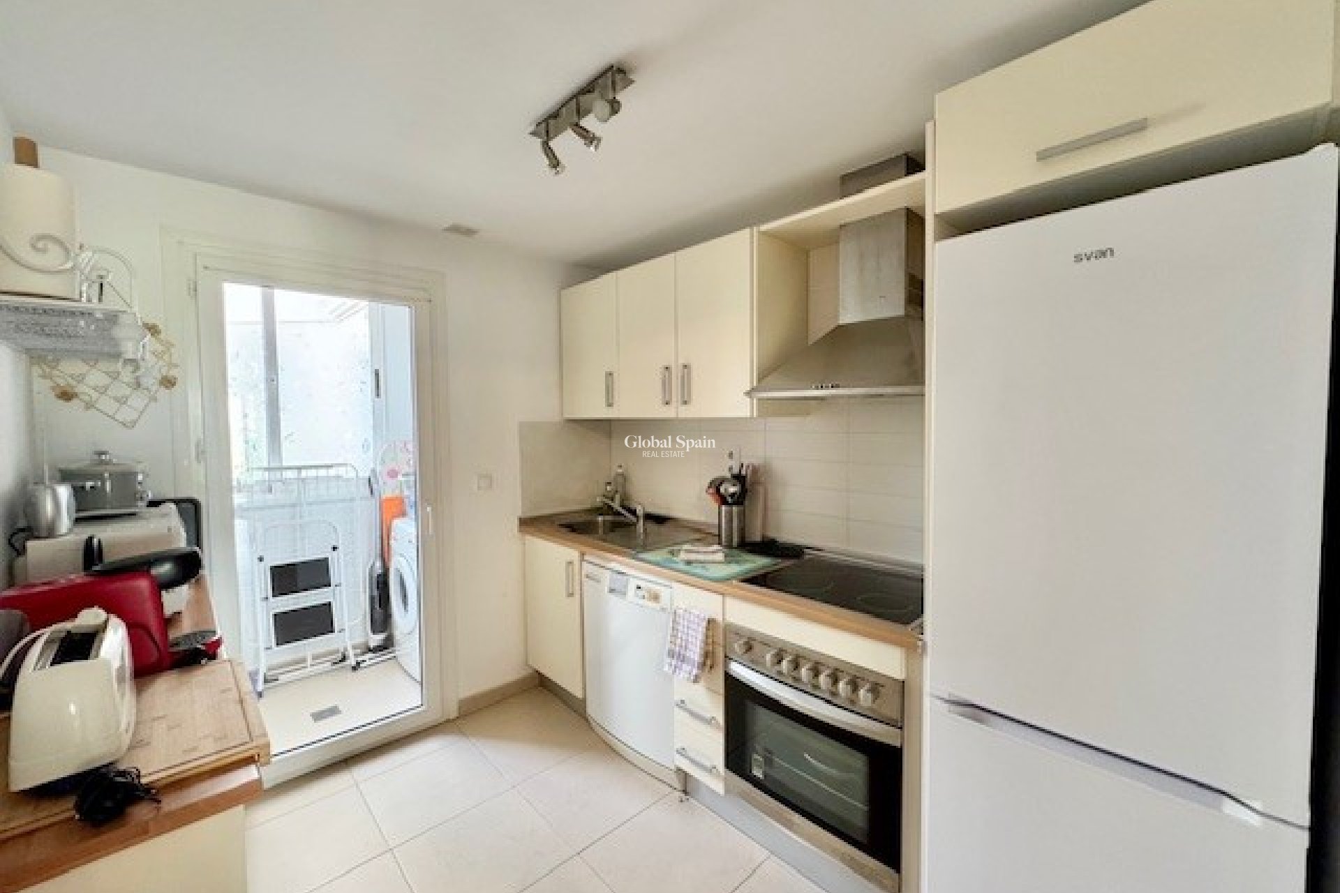 Revente - APPARTEMENT -
SUCINA - Inland