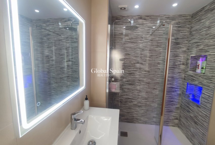 Revente - APPARTEMENT -
SUCINA - Inland