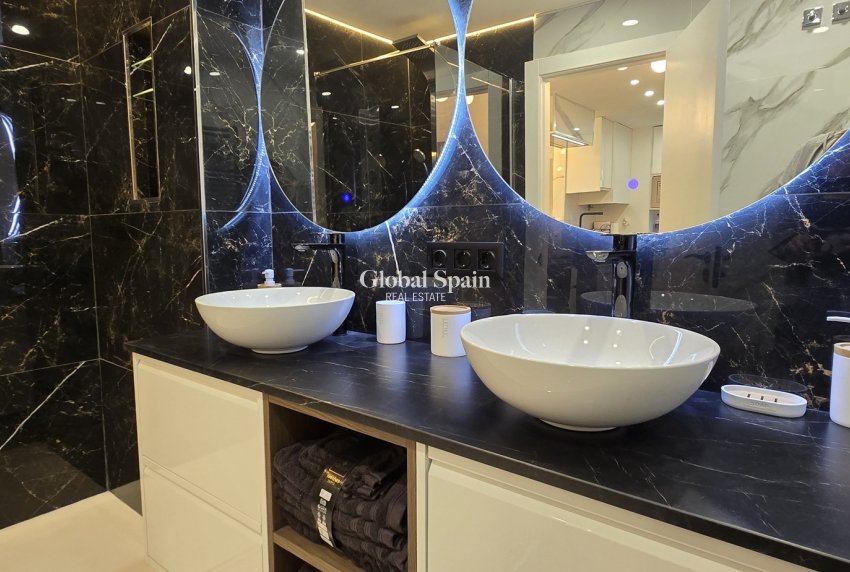 Revente - APPARTEMENT -
SUCINA - Inland