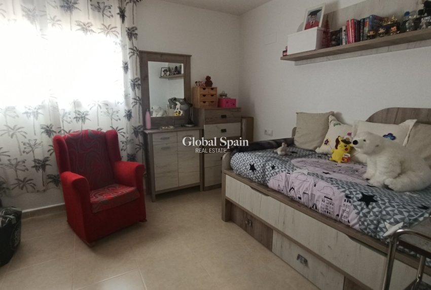 Revente - APPARTEMENT -
SUCINA - Inland