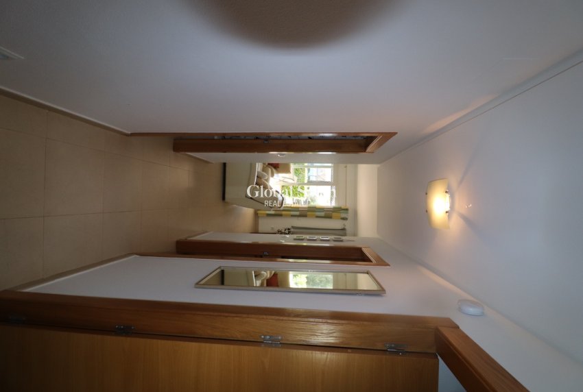 Revente - APPARTEMENT -
SUCINA - Inland