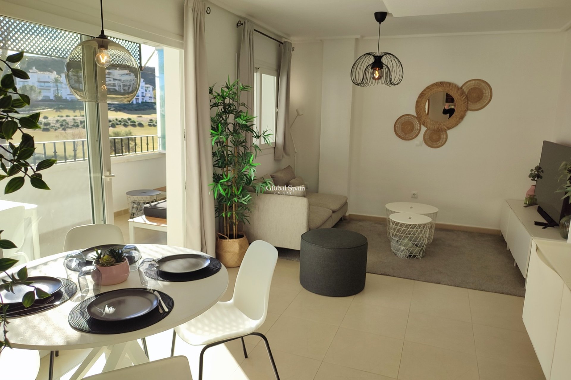 Revente - APPARTEMENT -
SUCINA - Inland