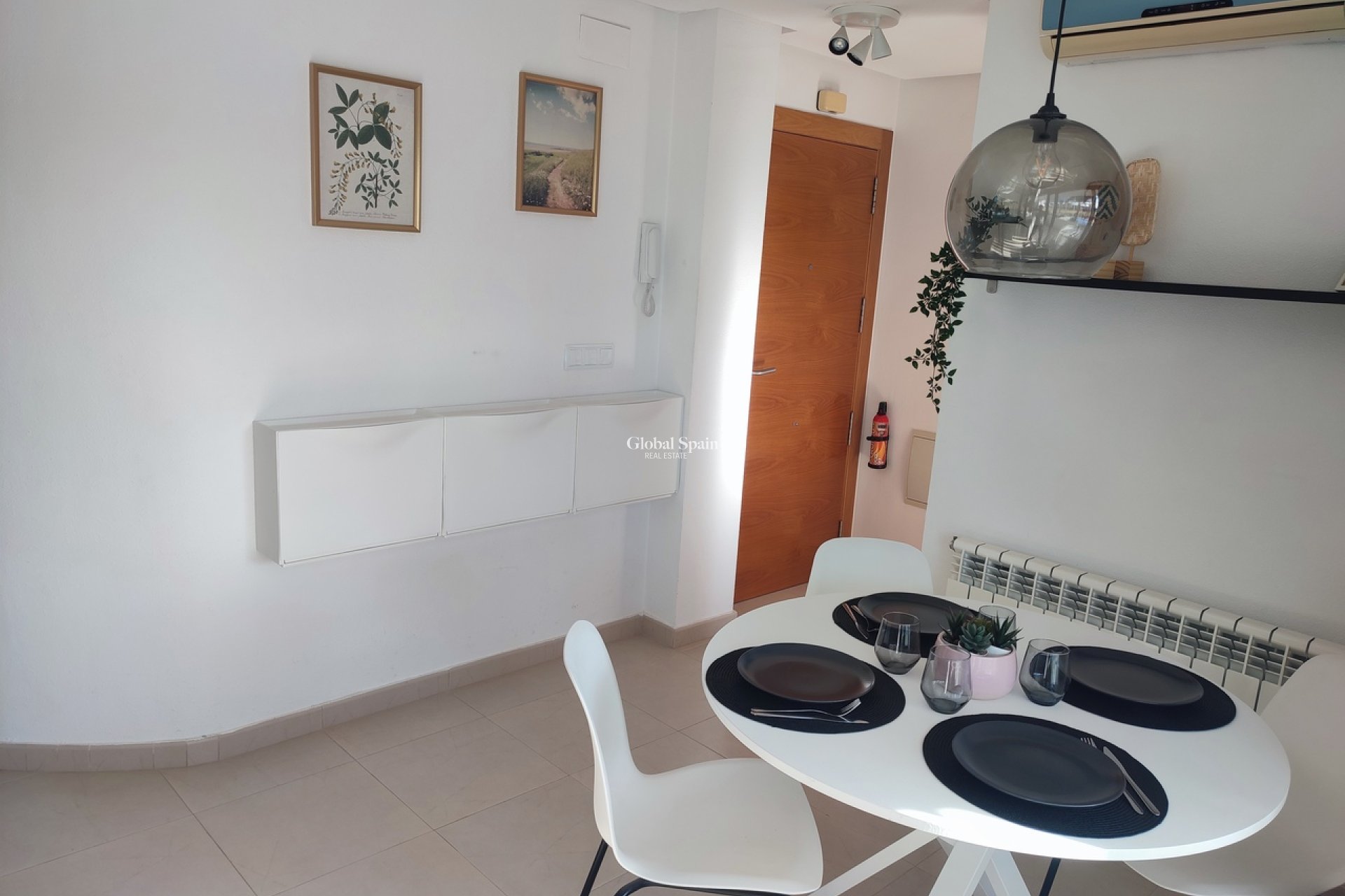 Revente - APPARTEMENT -
SUCINA - Inland