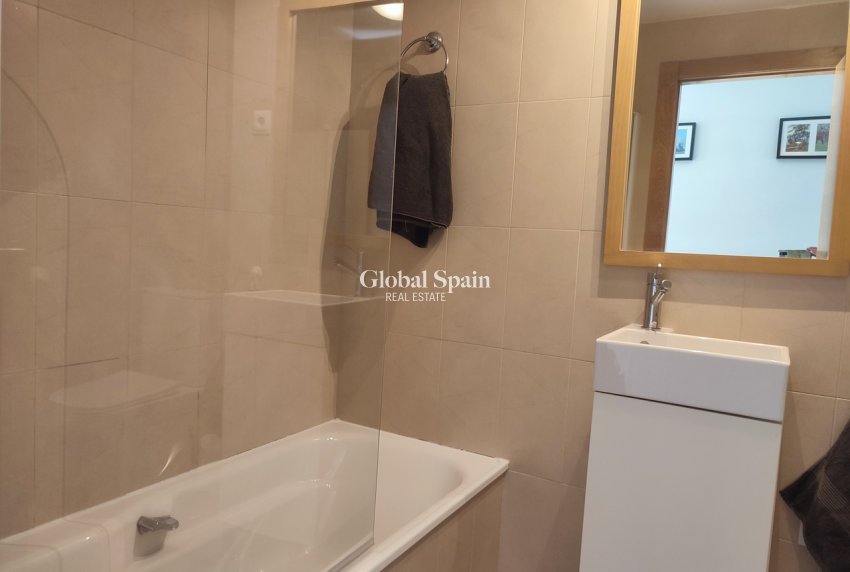 Revente - APPARTEMENT -
SUCINA - Inland