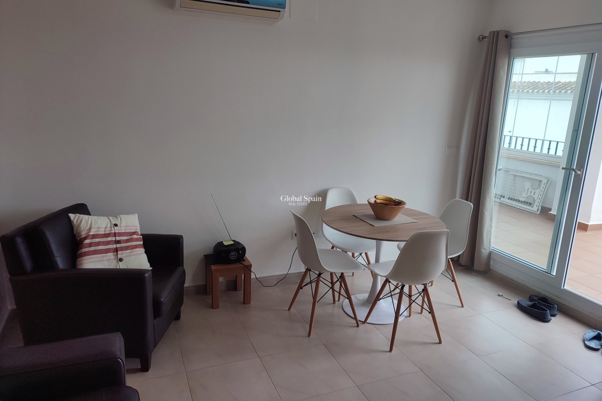 Revente - APPARTEMENT -
SUCINA - Inland