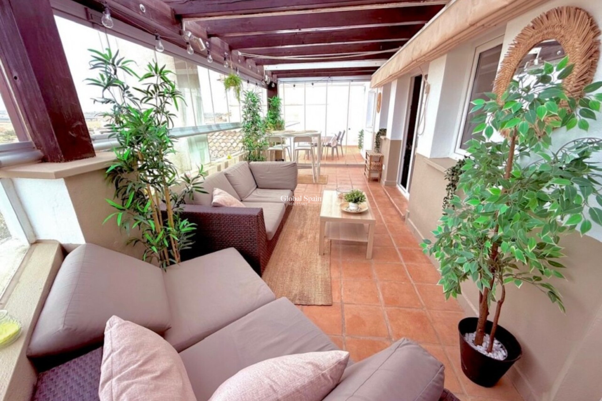 Revente - APPARTEMENT -
SUCINA - Inland