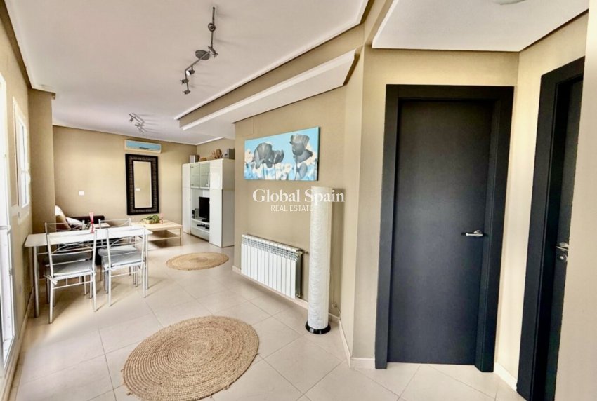 Revente - APPARTEMENT -
SUCINA - Inland