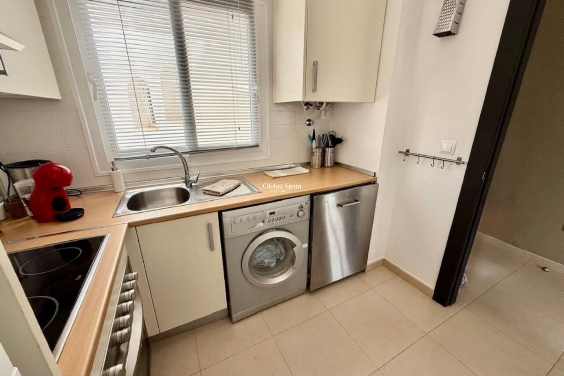 Revente - APPARTEMENT -
SUCINA - Inland