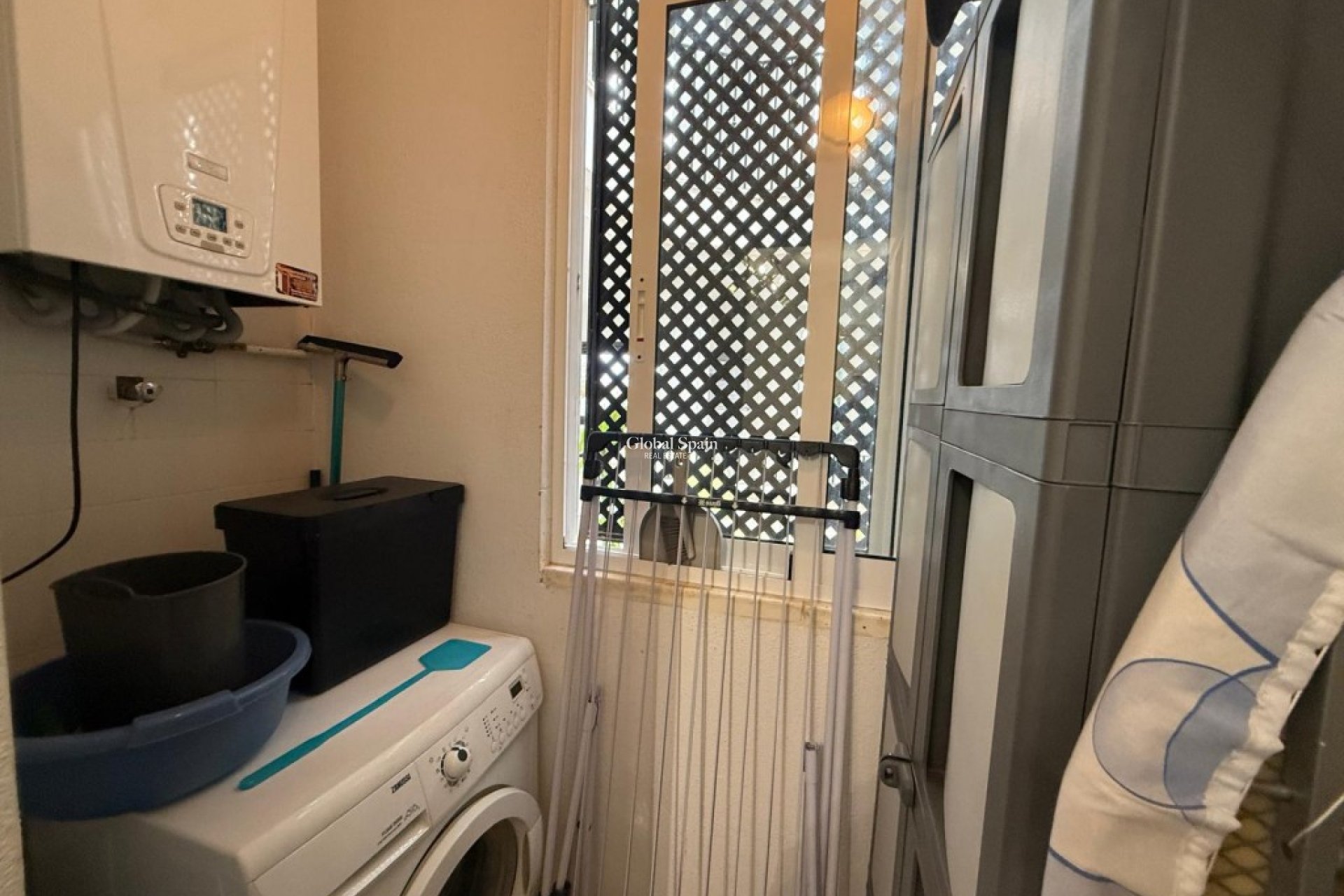 Revente - APPARTEMENT -
SUCINA - Inland