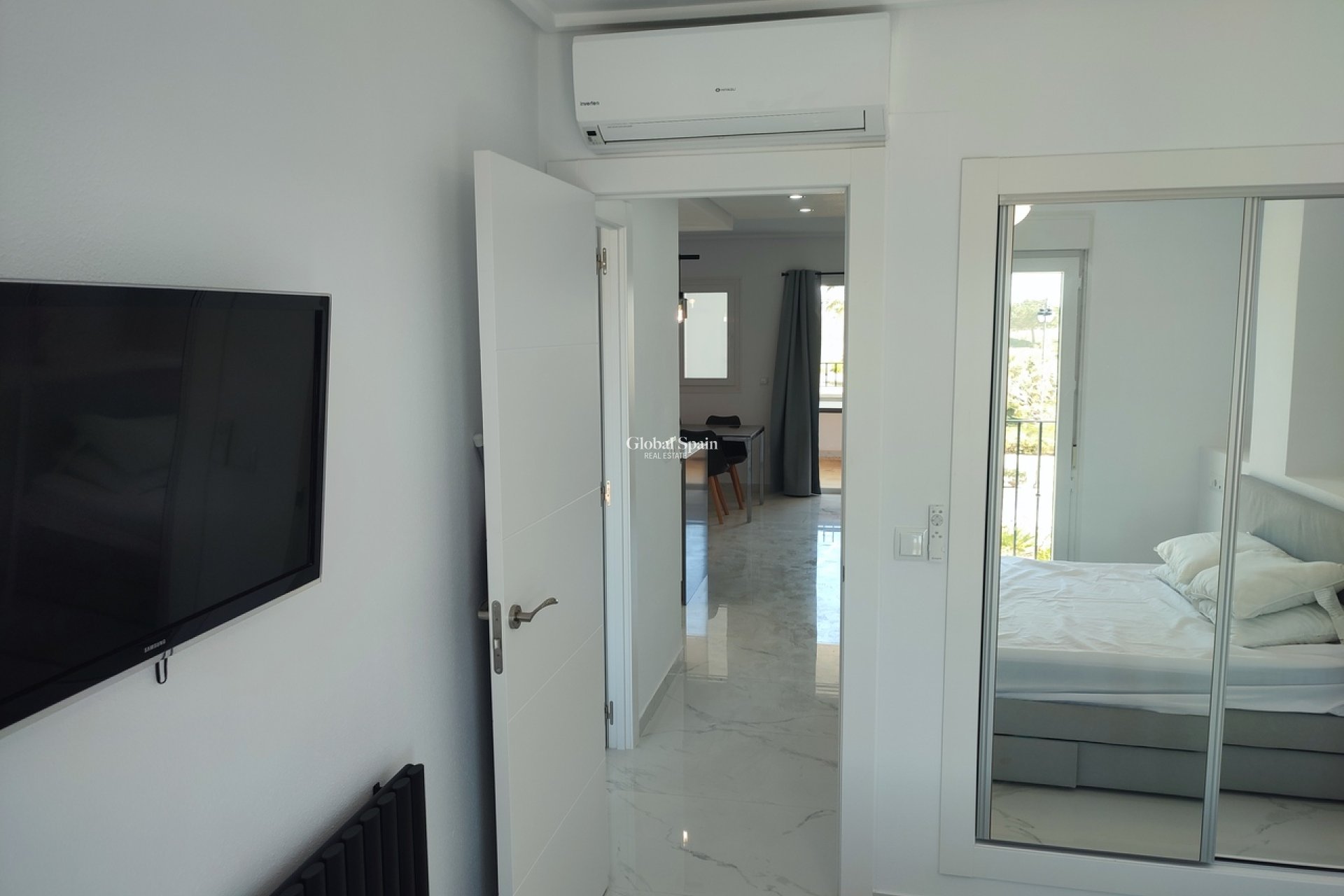 Revente - APPARTEMENT -
SUCINA - Inland