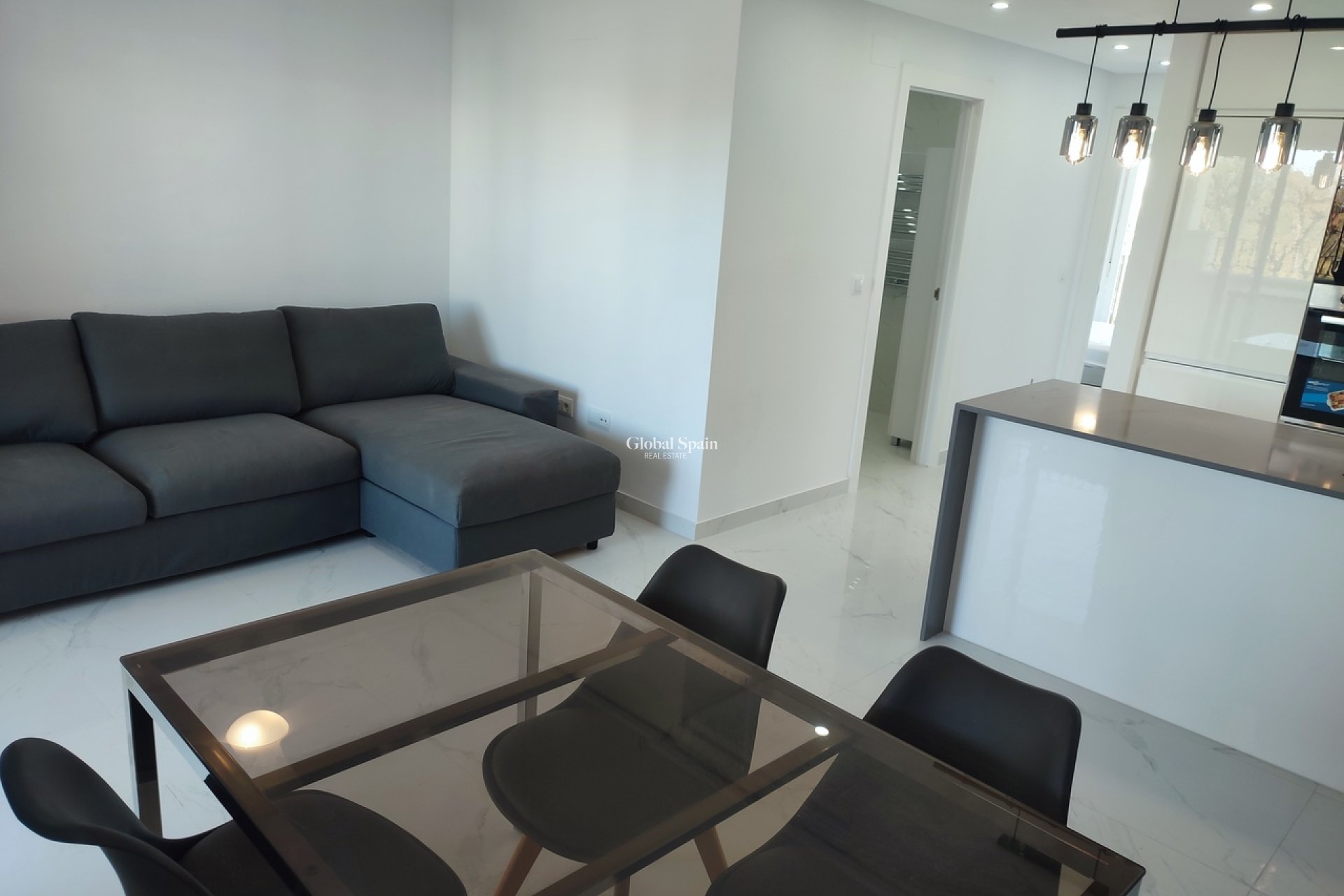 Revente - APPARTEMENT -
SUCINA - Inland