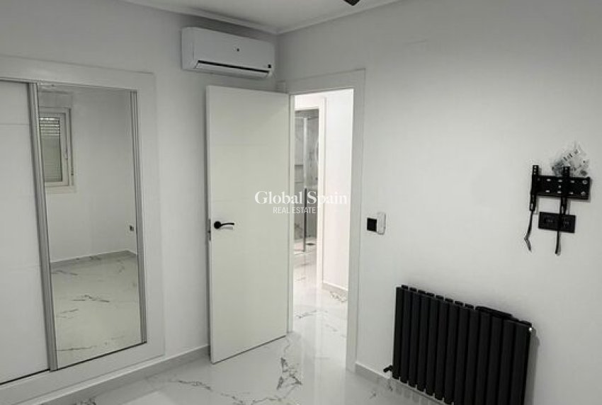 Revente - APPARTEMENT -
SUCINA - Inland