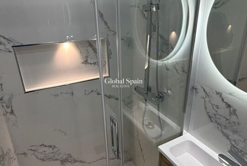 Revente - APPARTEMENT -
SUCINA - Inland