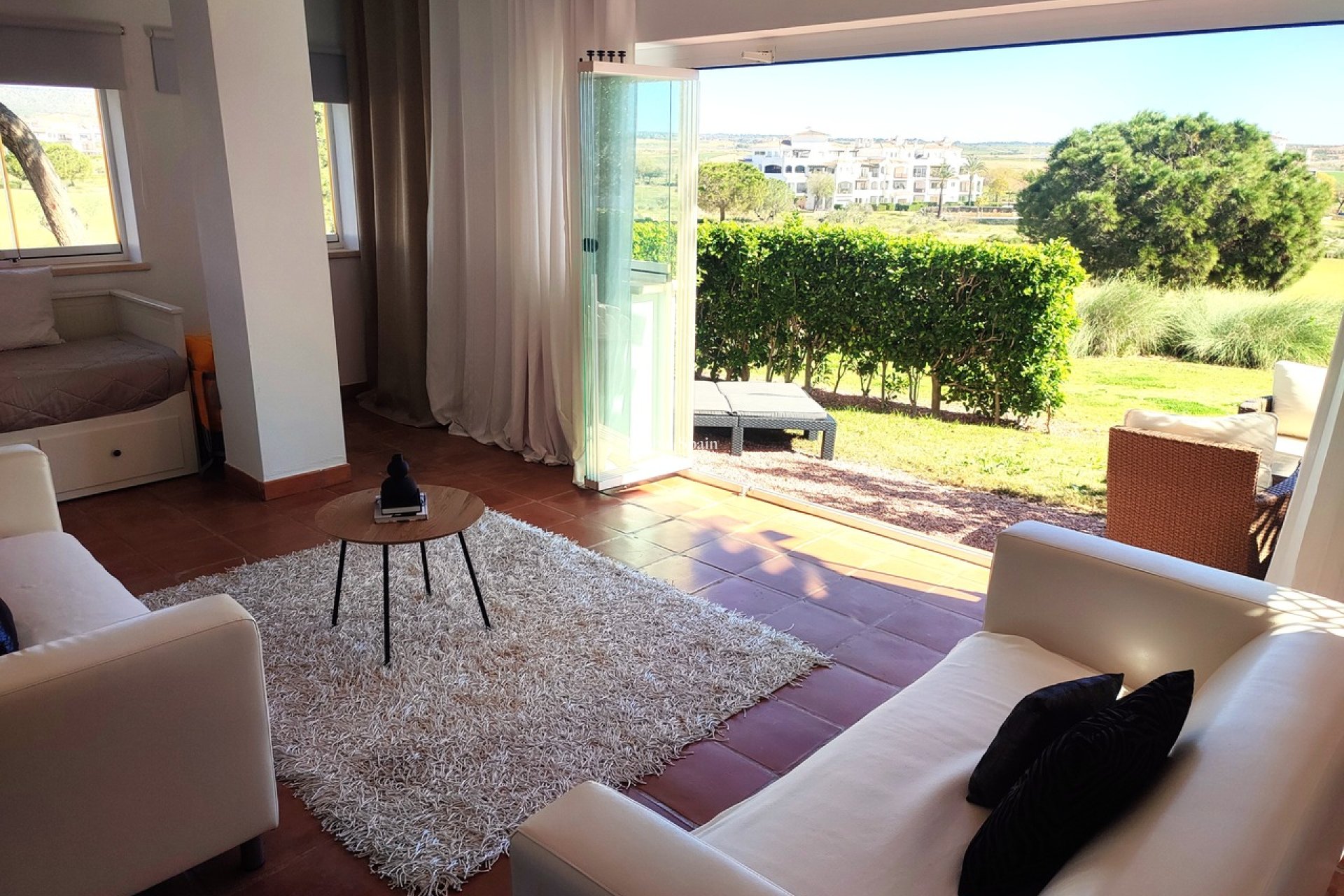 Revente - APPARTEMENT -
SUCINA - Inland