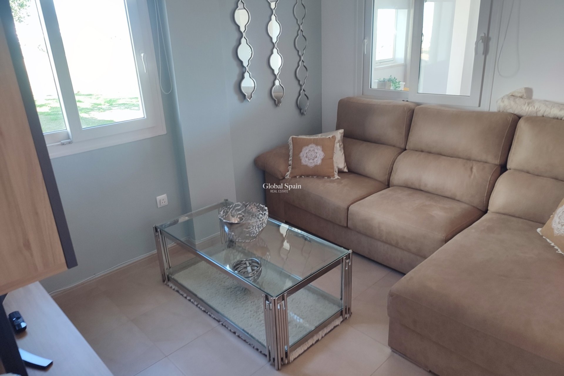 Revente - APPARTEMENT -
SUCINA - Inland