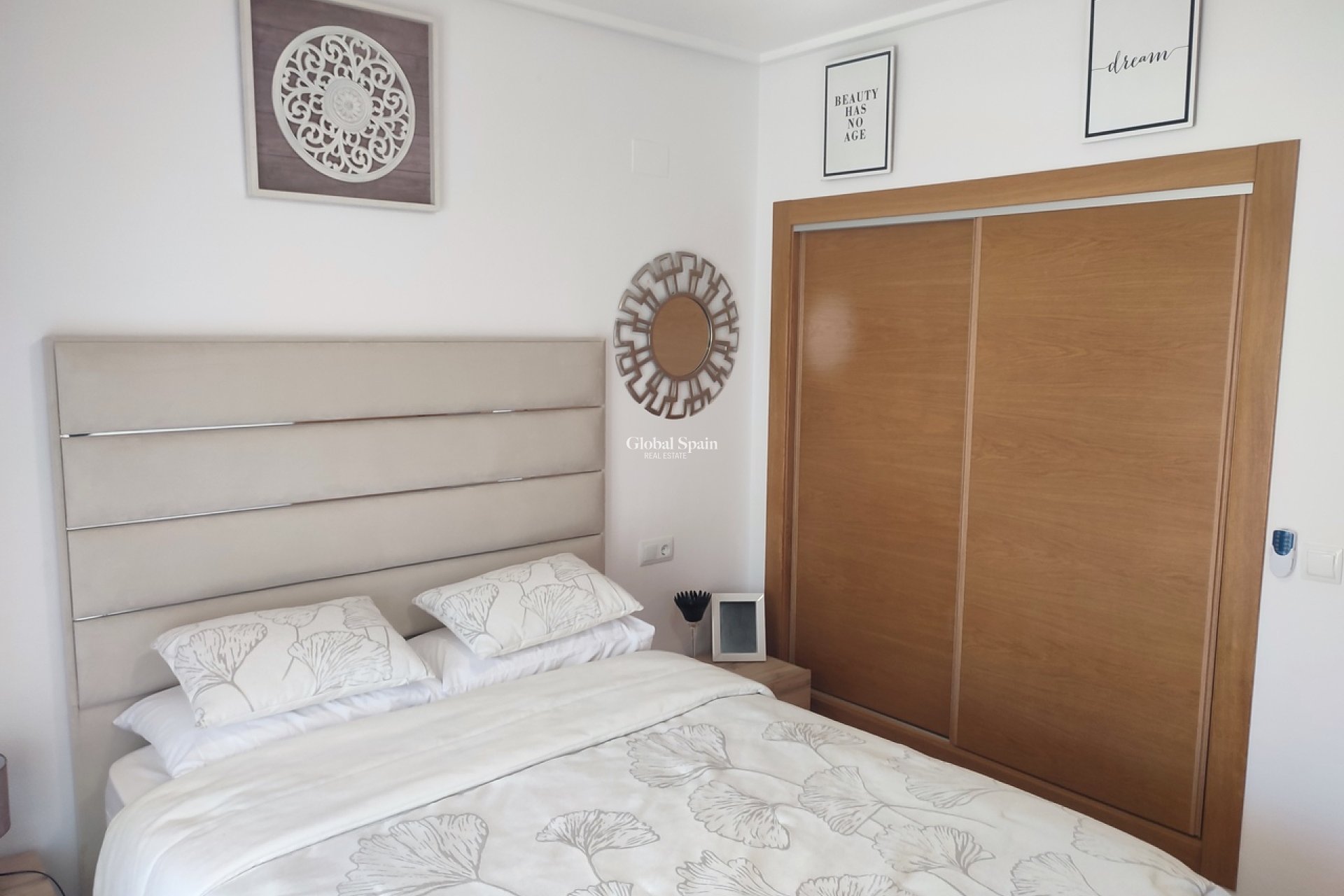 Revente - APPARTEMENT -
SUCINA - Inland