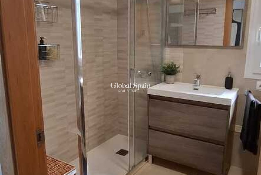 Revente - APPARTEMENT -
SUCINA - Inland