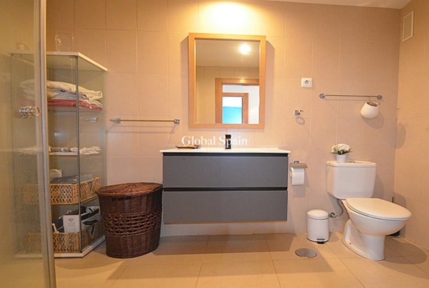 Revente - APPARTEMENT -
SUCINA - Inland