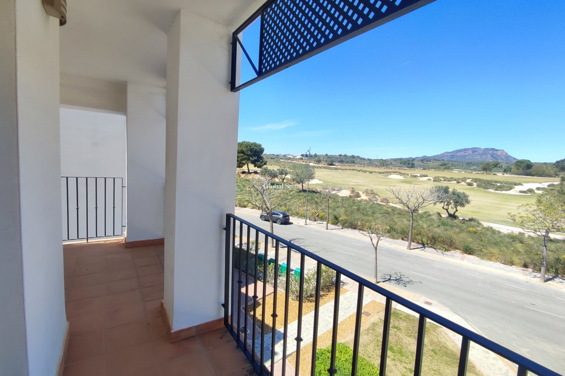 Revente - APPARTEMENT -
SUCINA - Inland