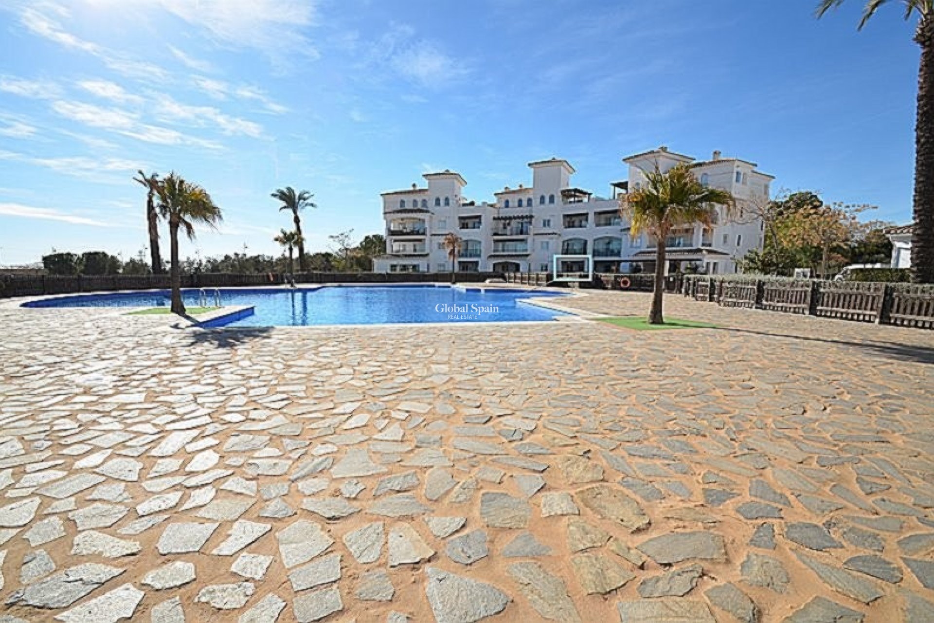 Revente - APPARTEMENT -
SUCINA - Inland