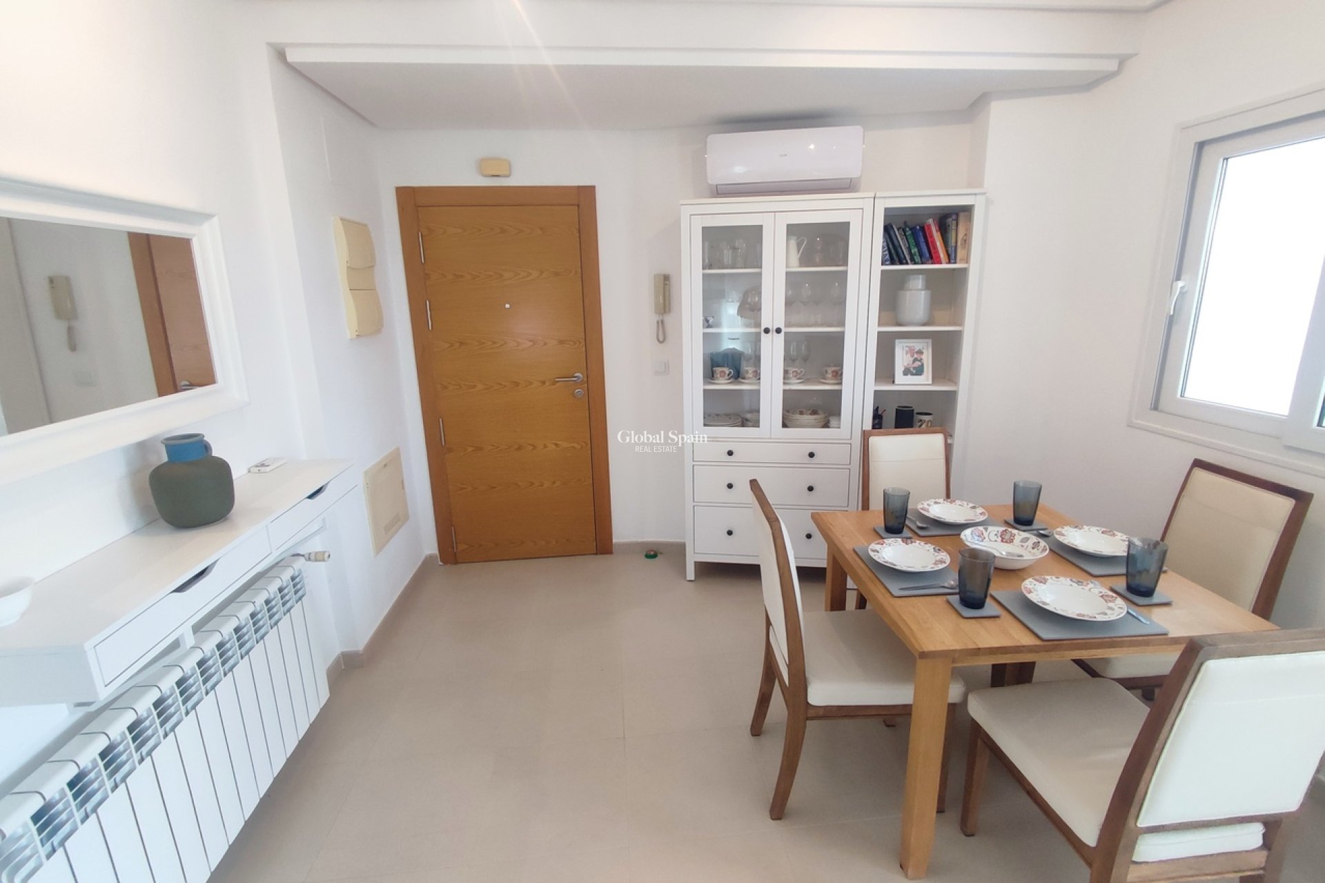 Revente - APPARTEMENT -
SUCINA - Inland