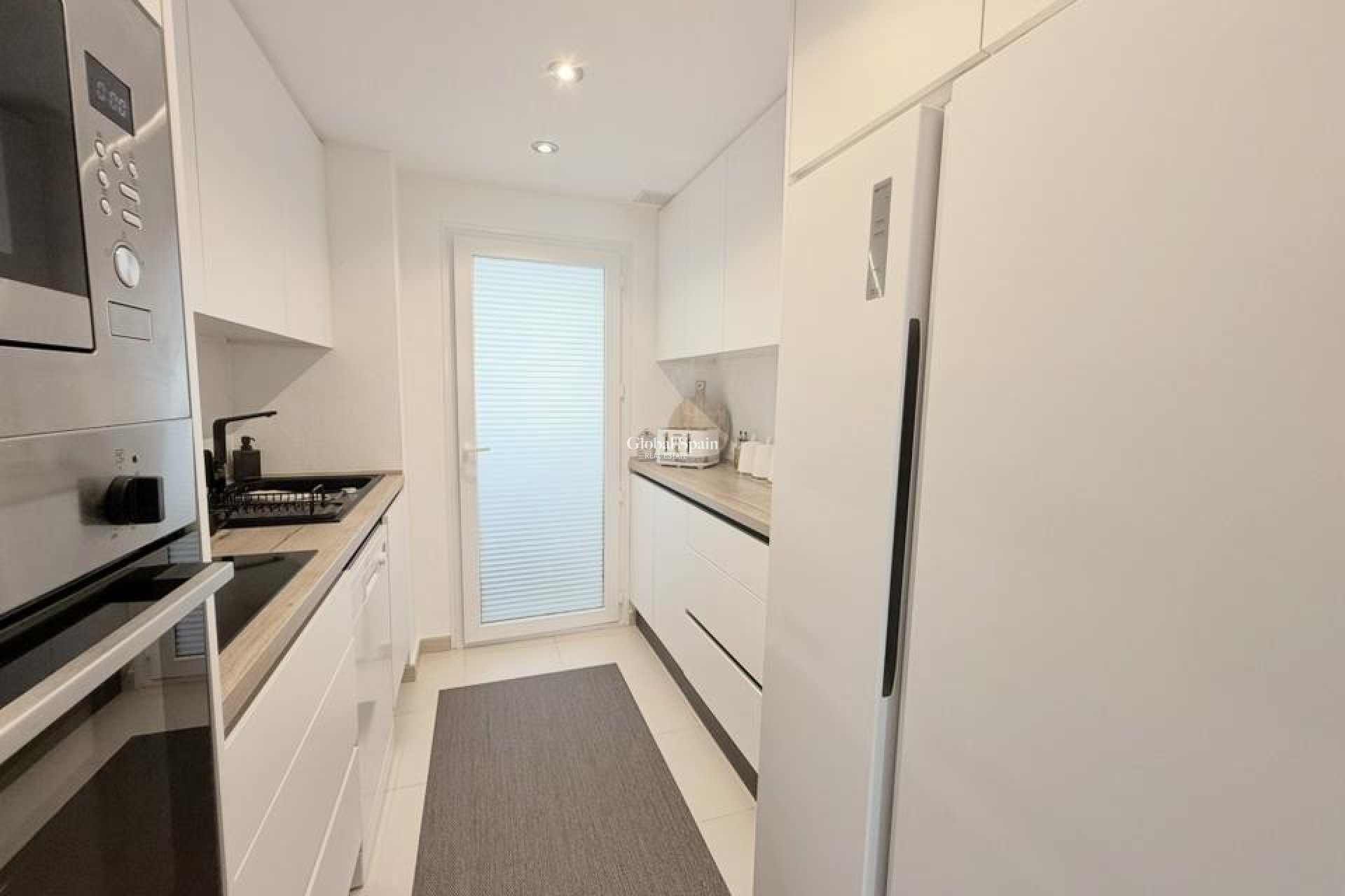 Revente - APPARTEMENT -
SUCINA - Inland