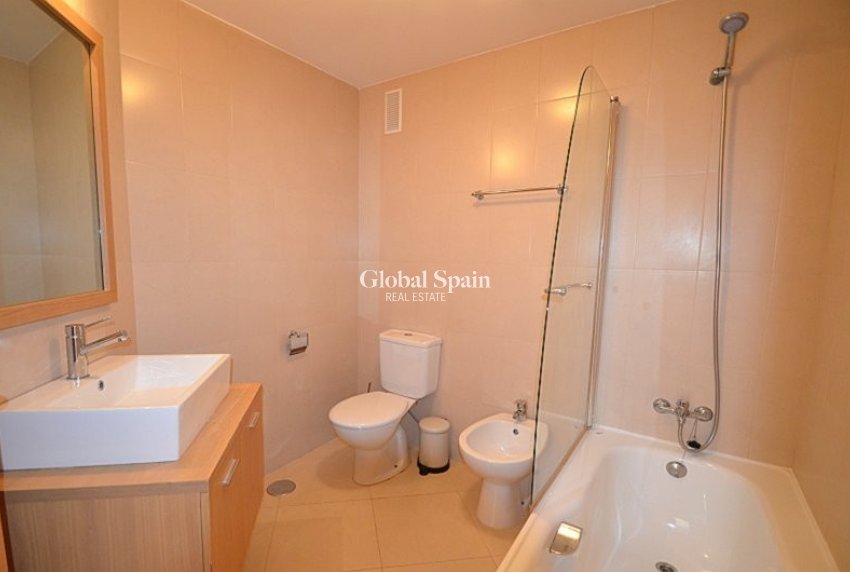 Revente - APPARTEMENT -
SUCINA - Inland