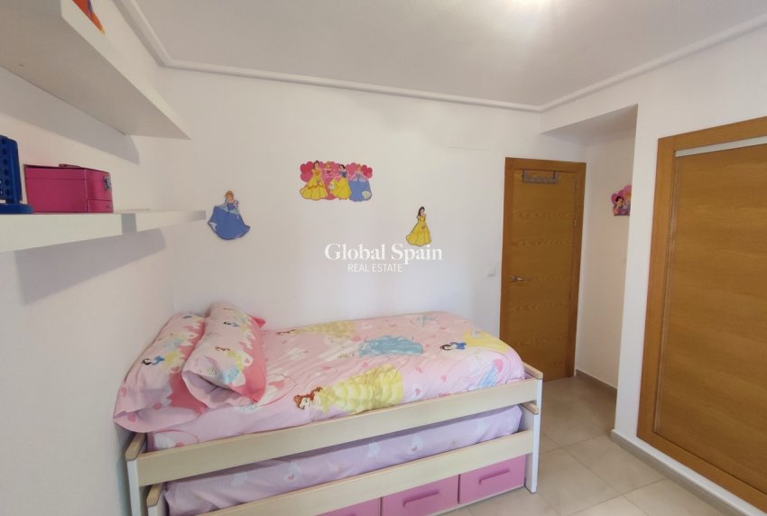 Revente - APPARTEMENT -
SUCINA - Inland