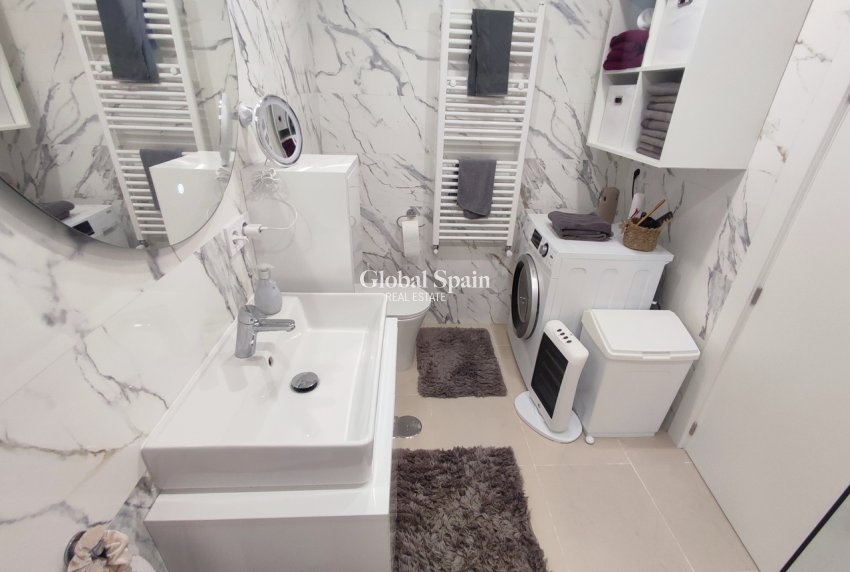 Revente - APPARTEMENT -
SUCINA - Inland