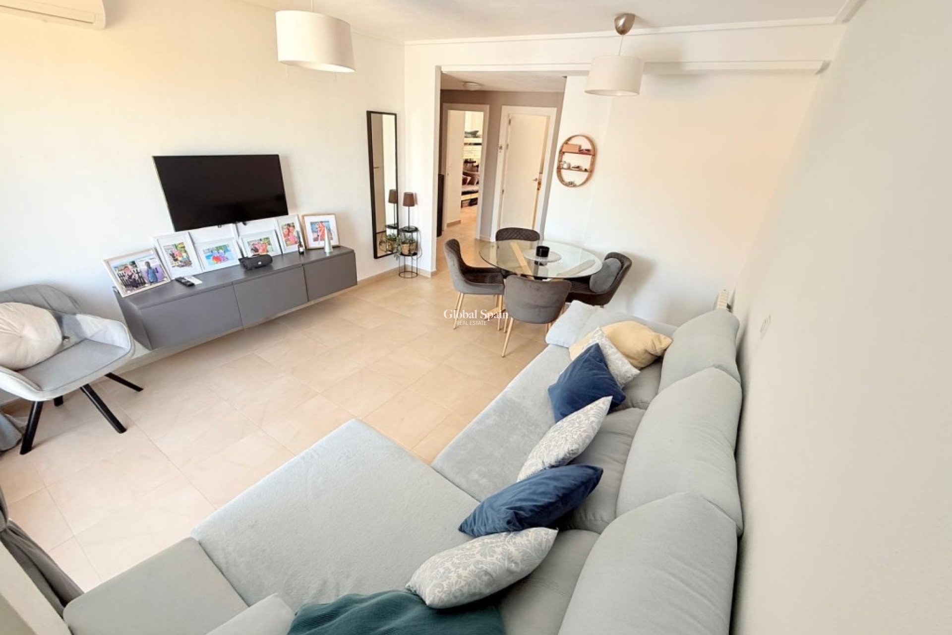 Revente - APPARTEMENT -
SUCINA - Inland
