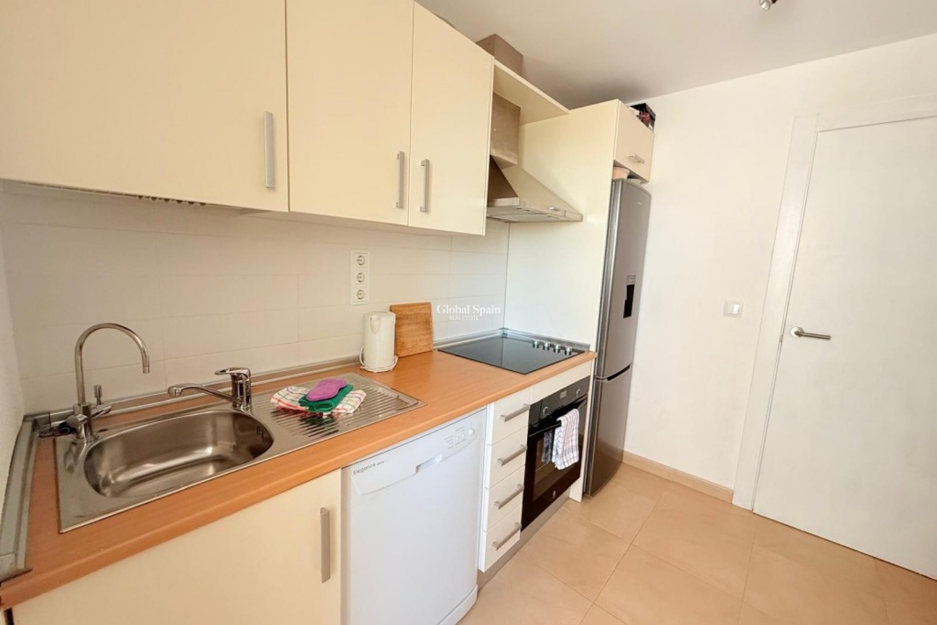 Revente - APPARTEMENT -
SUCINA - Inland