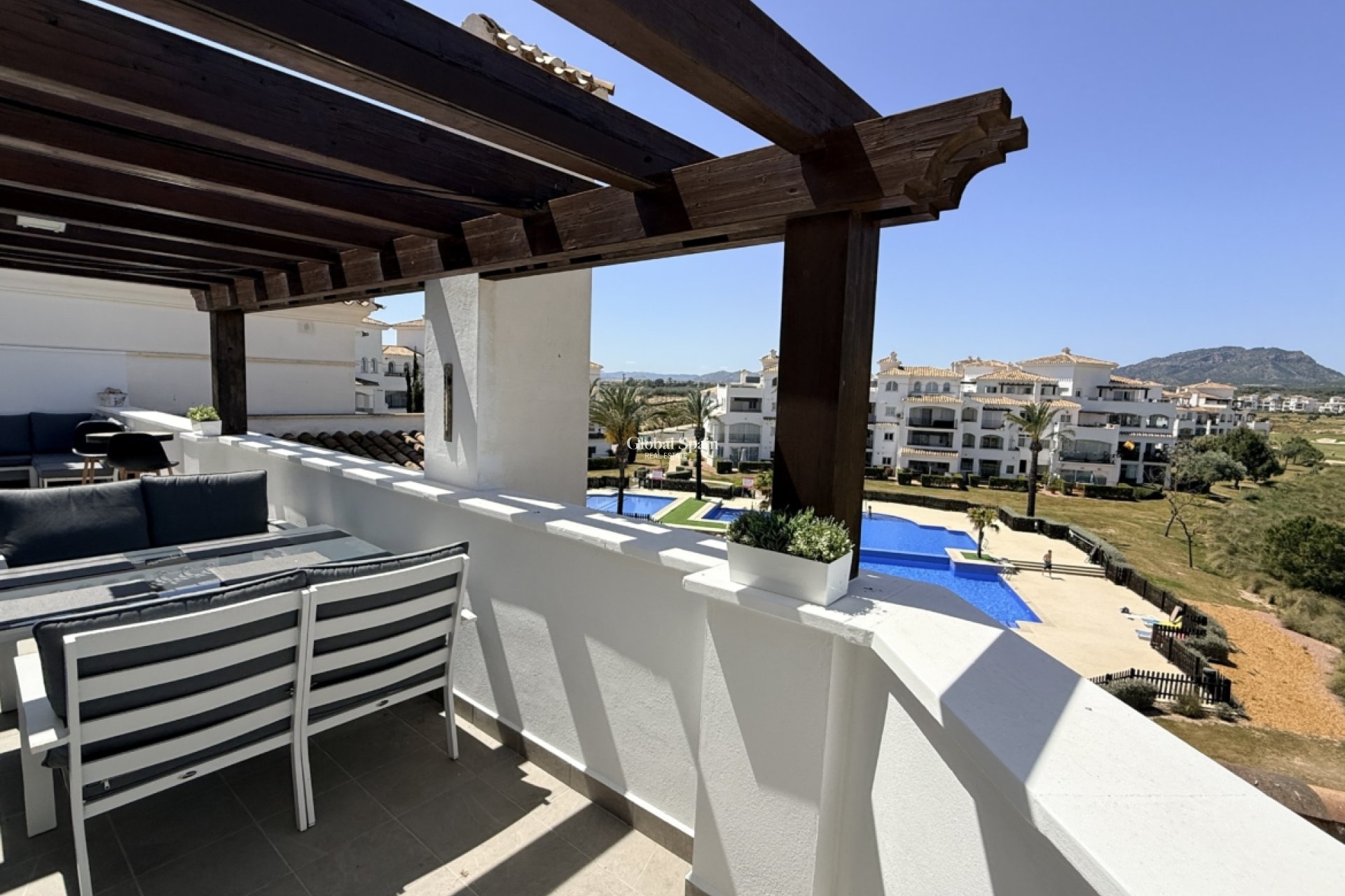Revente - APPARTEMENT -
SUCINA - Inland