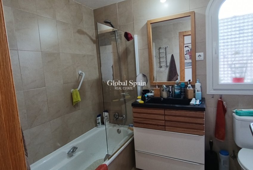 Revente - APPARTEMENT -
SUCINA - Inland