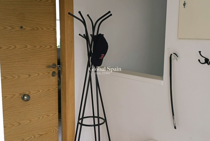 Revente - APPARTEMENT -
SUCINA - Inland