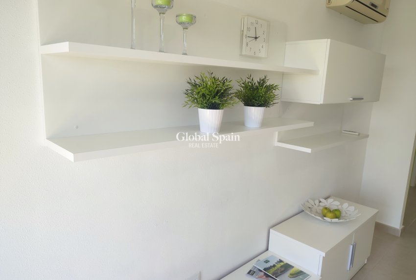 Revente - APPARTEMENT -
SUCINA - Inland