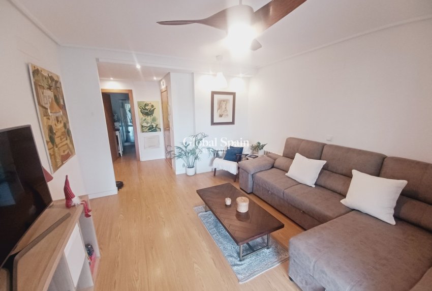 Revente - APPARTEMENT -
SUCINA - Inland