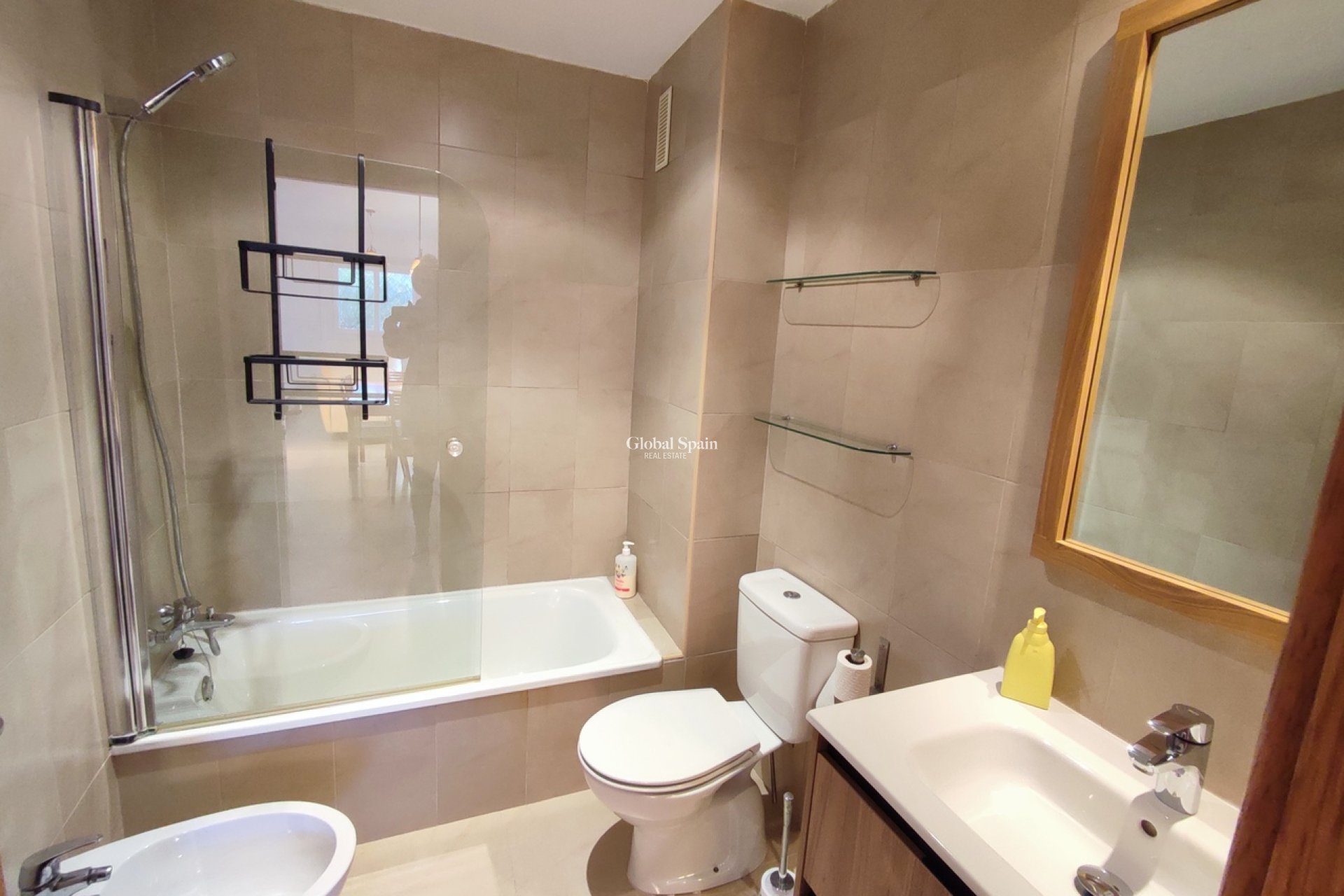 Revente - APPARTEMENT -
SUCINA - Inland