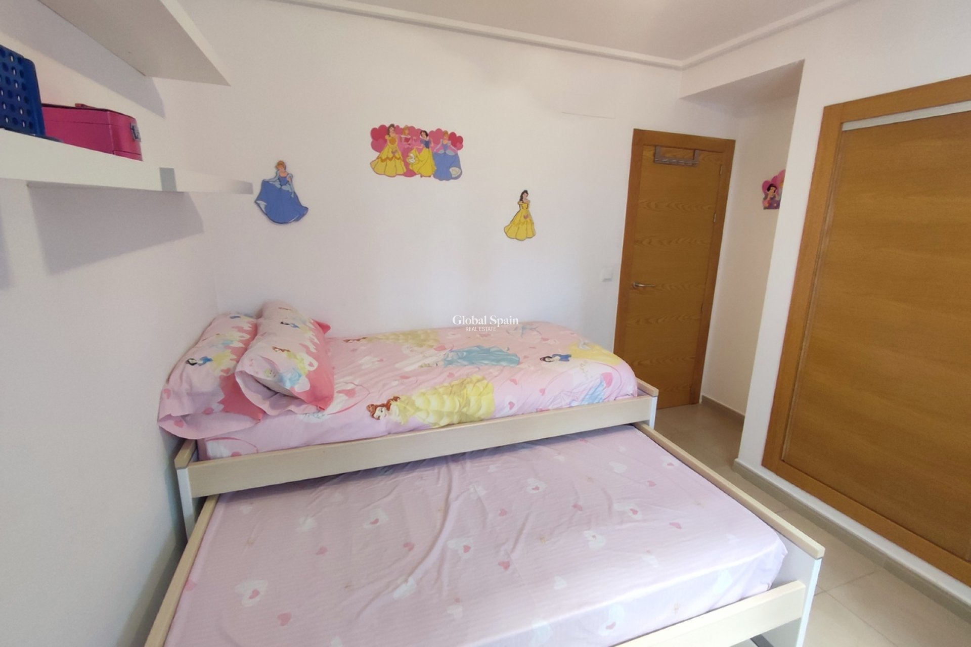 Revente - APPARTEMENT -
SUCINA - Inland