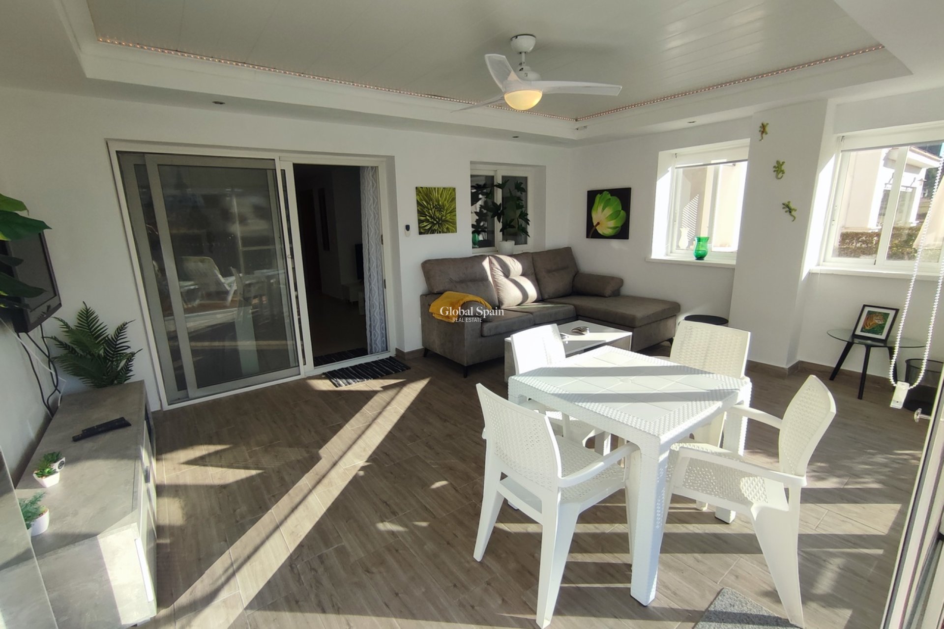 Revente - APPARTEMENT -
SUCINA - Inland